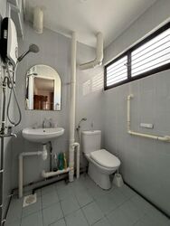 Blk 220 Serangoon Avenue 4 (Serangoon), HDB 3 Rooms #579790401